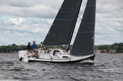 J/88 sailing on Long Island Sound