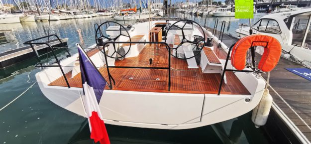 First-44-Cockpit-Stern-New-Model